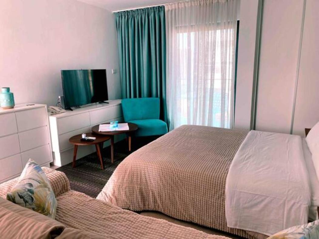Victoria Suites Paphos Exterior foto
